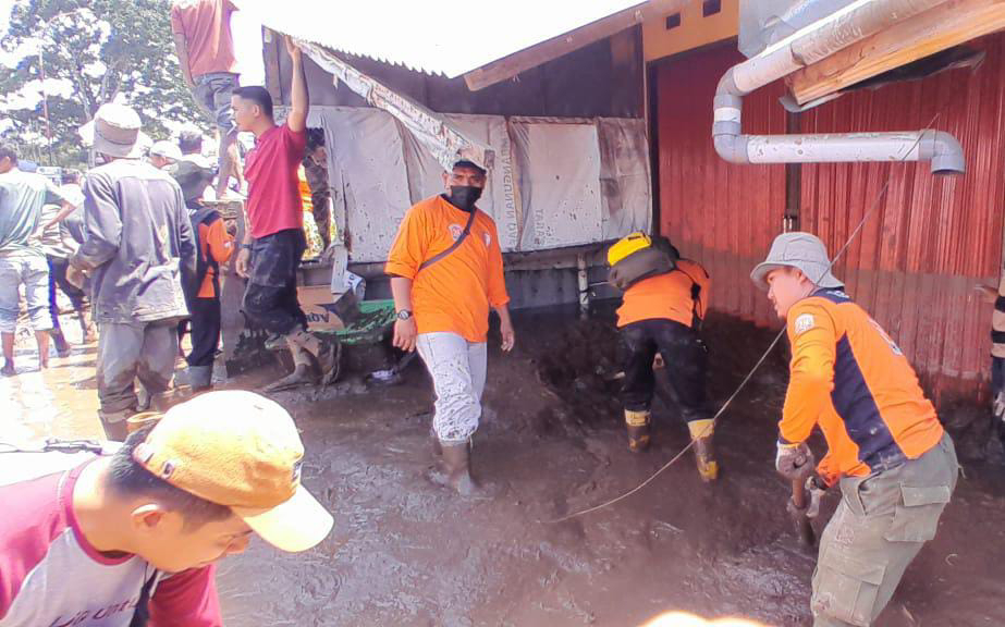 Ketika Alam Mengajar Kita untuk Kembali